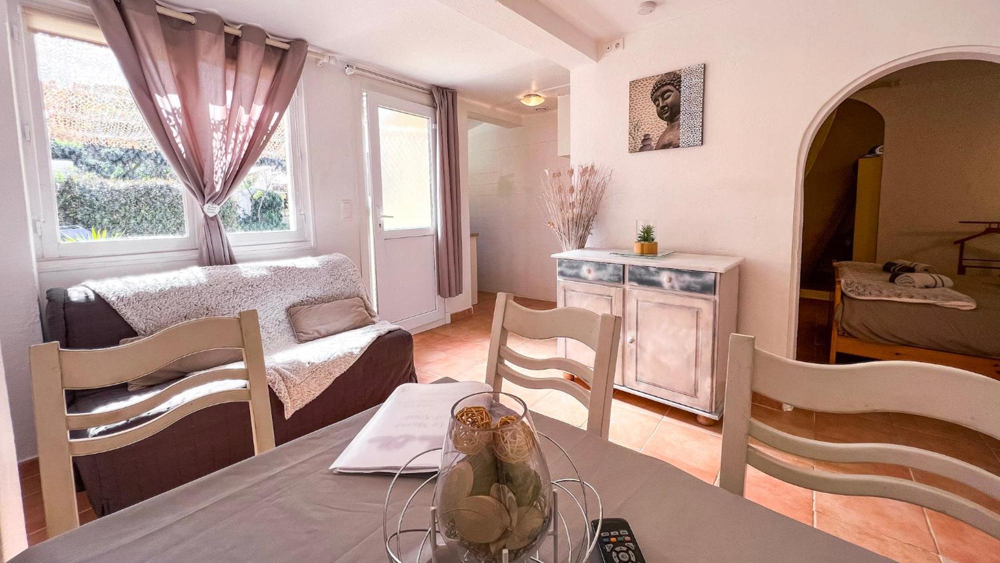 Reve D'Azur, Mazet En Bord De Mer, Parking, Piscine Partagee, Terrasse Bbq & Draps Inclus La Nartelle, 1 Salon, 1 Chambre, 1 Cuisine , 1 Sdb Sainte-Maxime Exterior foto